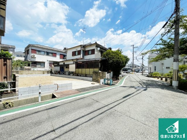 宝塚市安倉中　第1期　新築一戸建ての前面道路含む現地写真|周辺は閑静な住宅街です。前面道路もしっかりと有りますので車の出し入れも安心ですよ！
