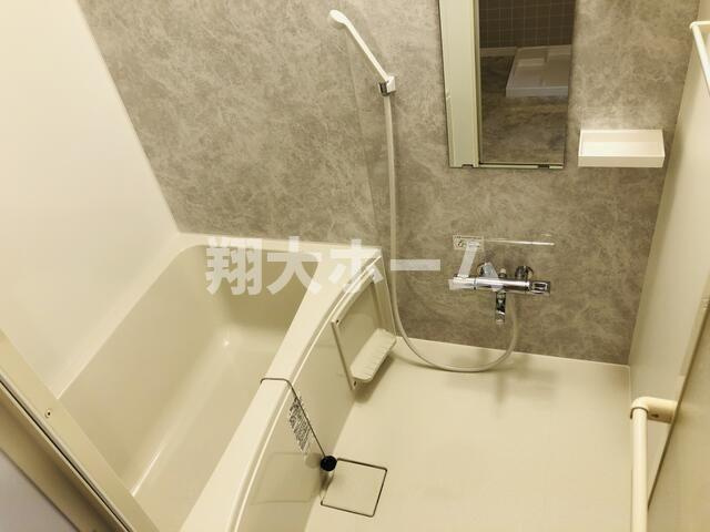 柏芳ビル参号館の浴室