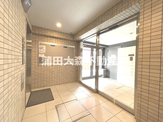 スカイコートパレス蒲田Ⅱのエントランス|防犯カメラ+TVモニター付オートロック　エントランス