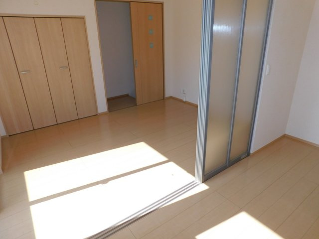 グレイスコートの洋室|別部屋の写真です