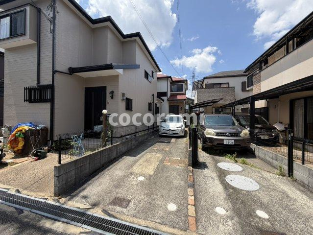津田山手2丁目車庫２台戸建の駐車場