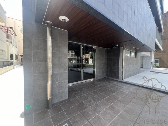 THE RESIDENCE Hのエントランス