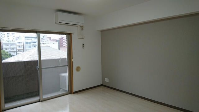 アルカサル御苑の寝室