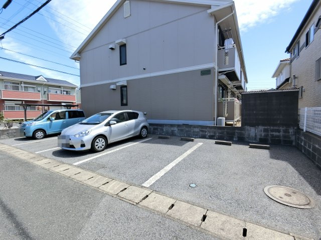 【駐車場】