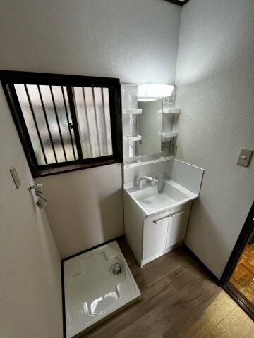 船橋市上山町３丁目戸建の洗面所
