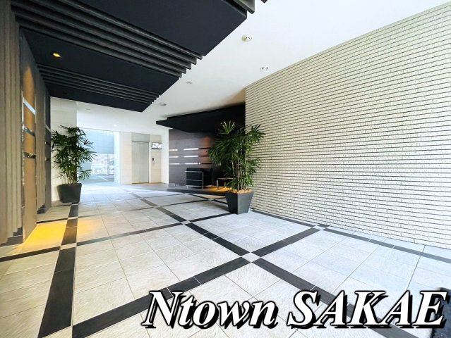 【エントランス】 | ルペルティア | 建物の内部です