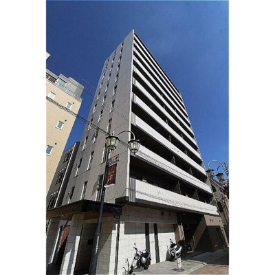 【外観】 | プレシス練馬ステーションフロント | 鉄筋コンクリート造のがっちりとした建物。