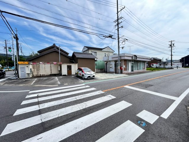 桑谷町 福尾様 貸店舗の駐車場