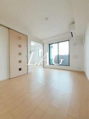 【居間・リビング】 | ラフレシール桜 | 洋室のお部屋です。