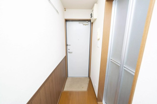 AP482 アーバンプレイス高円寺 203の玄関|



