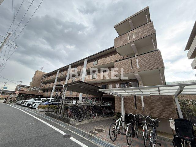サンスーシ南千里の外観