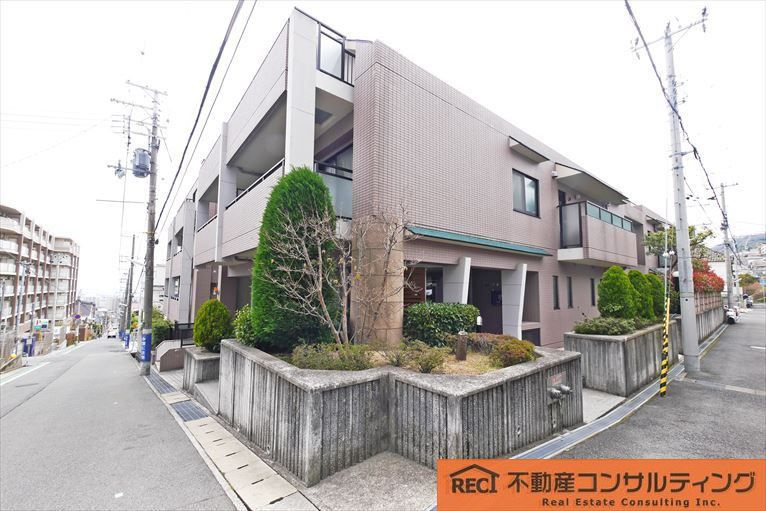 グランパラッシオ六甲高尾通の周辺
