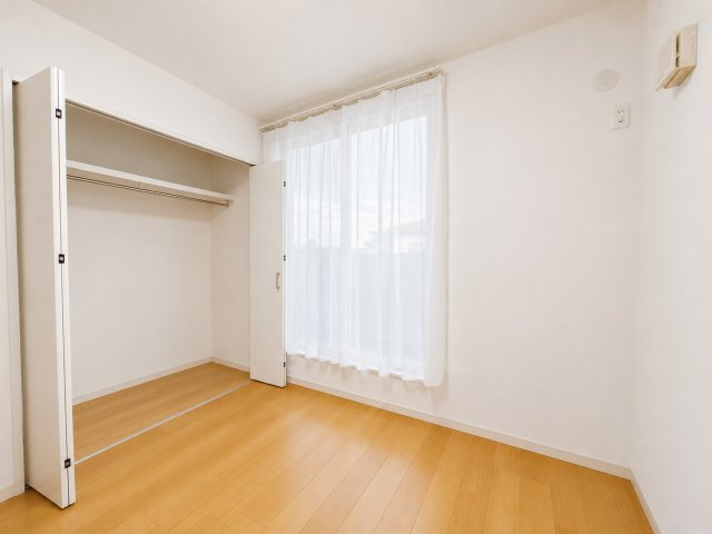 【中古戸建】前橋市堤町の洋室|■洋室｜子供部屋のメリットは「自立心を養うことができる」「自分で整理整頓できるようになる」そして、お子様が成長した際には「プライバシーを確保できる」といい事だらけ♪
