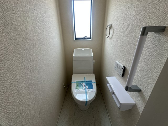 神戸市西区王塚台6丁目新築戸建１号棟のトイレ