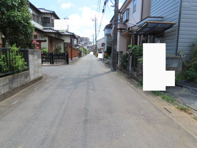 鶴ヶ島市鶴ヶ丘新築戸建の前面道路含む現地写真