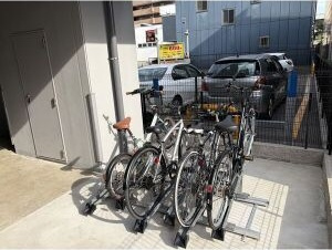 VERITAS SHIRAKANEの駐車場