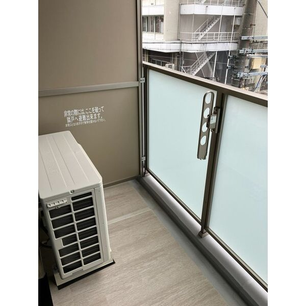 プレイズシード名駅北　名古屋市賃貸　仲介手数料無料のバルコニー