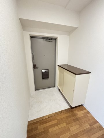 エミネンス和晃Ｂ棟の玄関