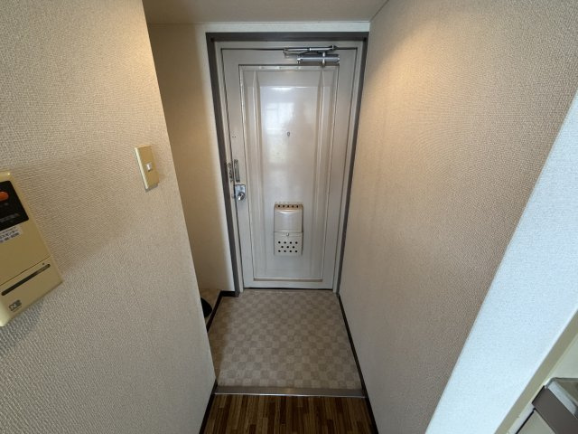 グローバル杭瀬の玄関