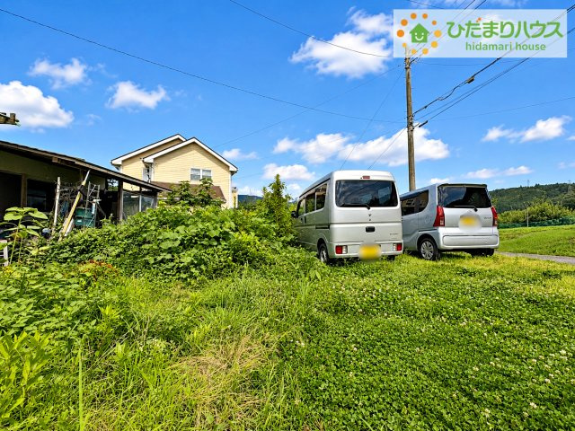 日立市下深荻町　中古戸建の駐車場|車の出入りもラクラクできちゃいます(^^♪