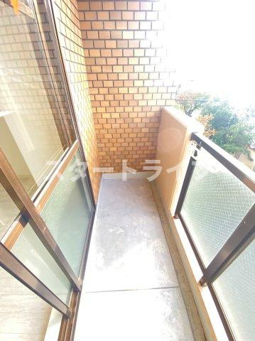 大阪市東淀川区西淡路５丁目の賃貸マンションのバルコニー