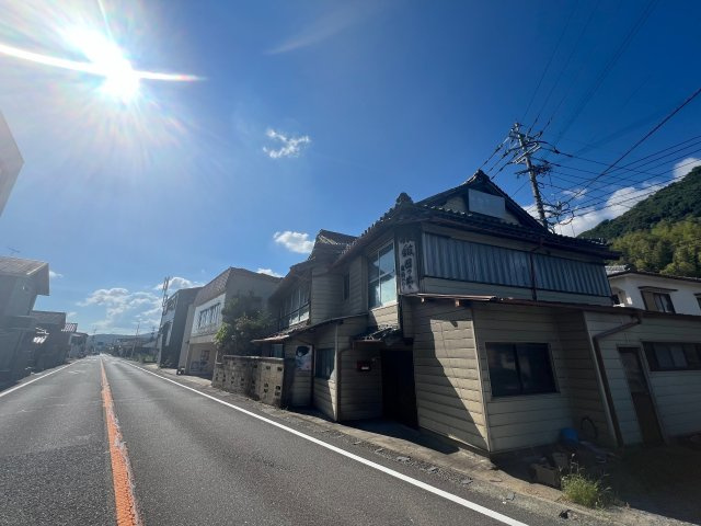 杵島郡江北町　江北駅前　15SLDKの前面道路含む現地写真