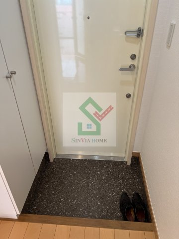 シェーナひばりが丘の玄関