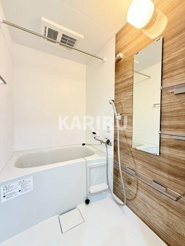 フォレストクリエオーレ諸口の浴室