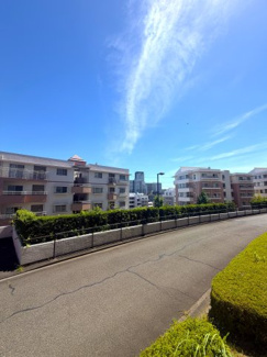 【周辺】 | コンセボール21多摩　自然と融合した伸びやかな住まい | 愛宕滑り台公園まで徒歩５分
