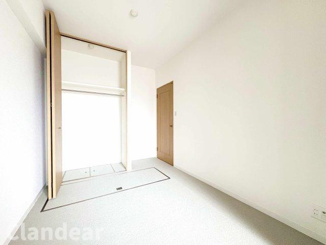 ライオンズシティ松戸の洋室|ドキドキの新生活も、安心してスタート。ぴったりの住まいを見つけませんか？クランディアが一緒に住まい選びをサポートします‼　まずは、お気軽にお問合せください　＃クランディア