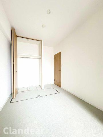 ライオンズシティ松戸の寝室|ドキドキの新生活も、安心してスタート。ぴったりの住まいを見つけませんか？クランディアが一緒に住まい選びをサポートします‼　まずは、お気軽にお問合せください　＃クランディア