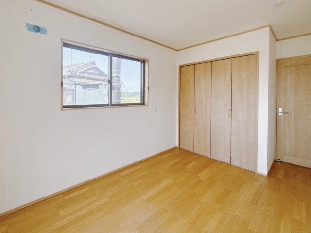 【中古戸建】熊谷市上江袋の洋室|■洋室｜インテリアも自由自在にお楽しみいただけます。お外から帰ってきた後は寝室でゆっくり自分の時間をお過ごしください♪