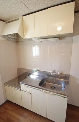 町田市原町田１丁目のアパートのキッチン
