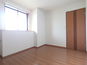 【寝室】 | Vuela　A | ※角部屋の写真です