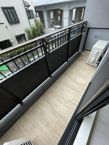 【バルコニー】 | RESIDENCE　KOENJI