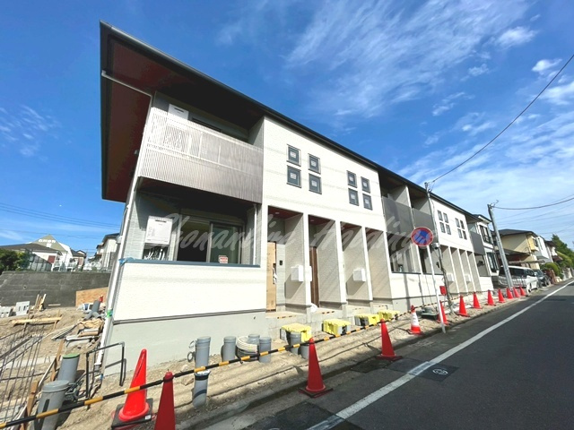 LILY MORE COURTの外観