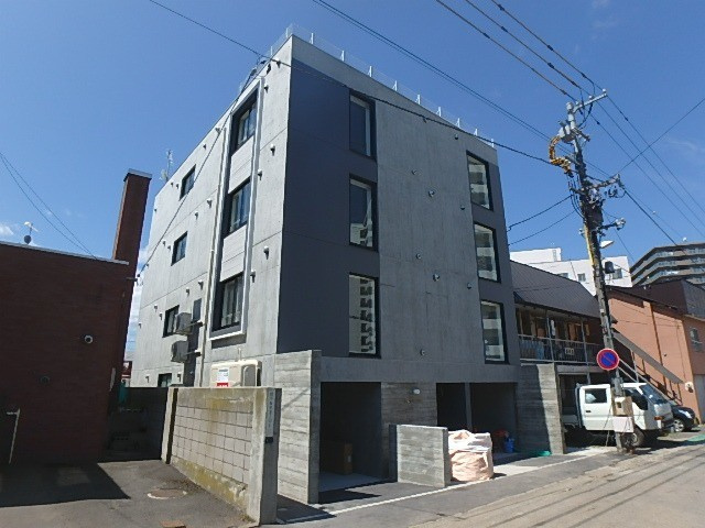 ラフレーズ学園前