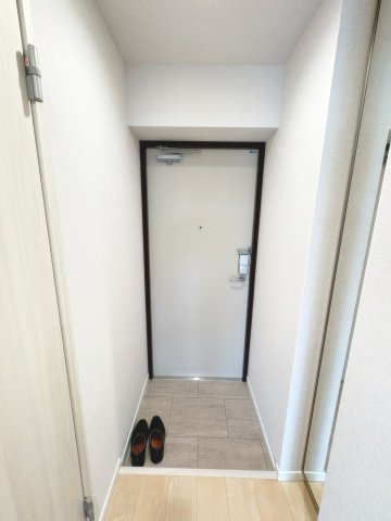 エルピスN5の玄関|収納もある玄関です