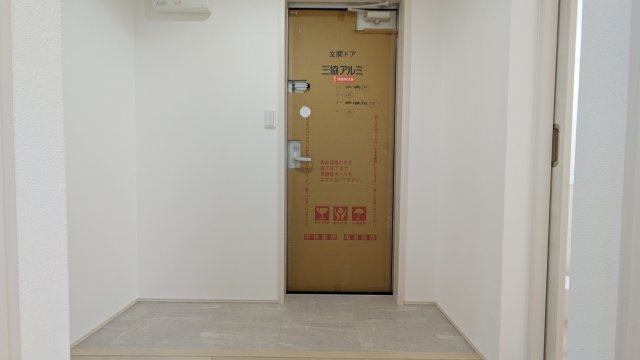 【玄関】