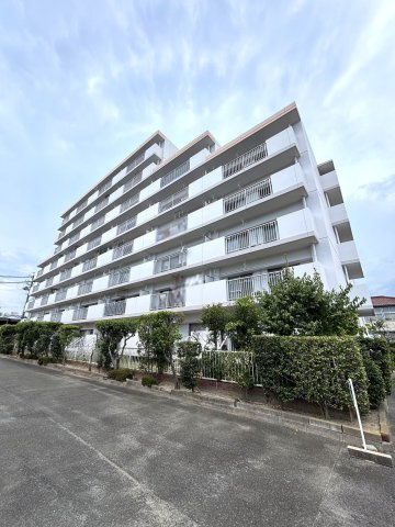 コープ野村半田弐号棟の外観