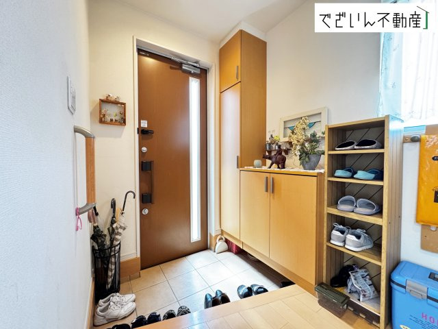 【玄関】 | 熊谷市大原1丁目　中古住宅   | 現地(2026年7月撮影)