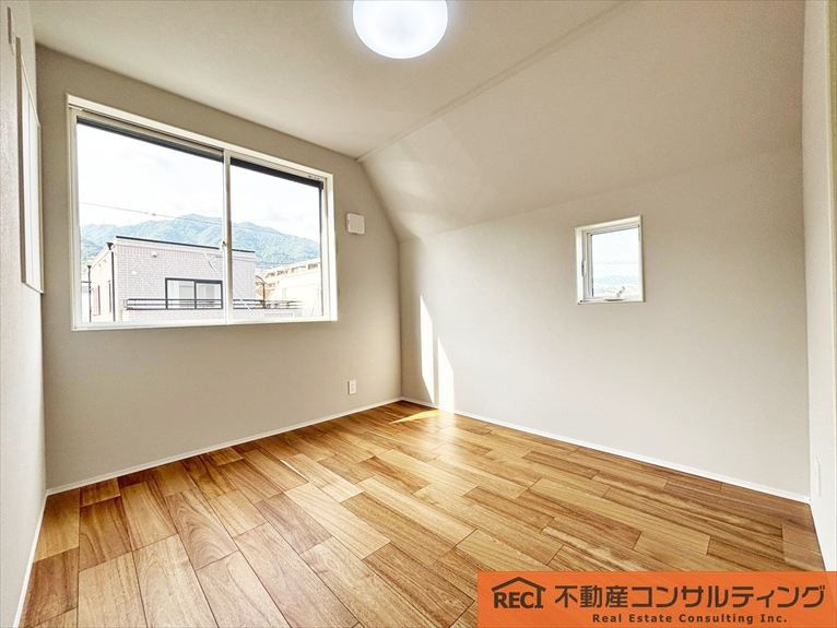 神戸市灘区赤坂通2丁目　新築戸建の駐車場