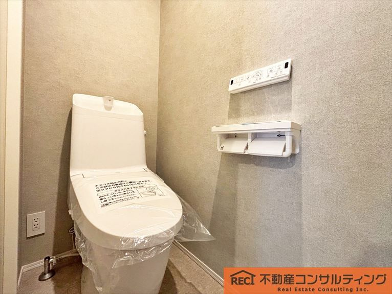 神戸市灘区赤坂通2丁目　新築戸建のトイレ