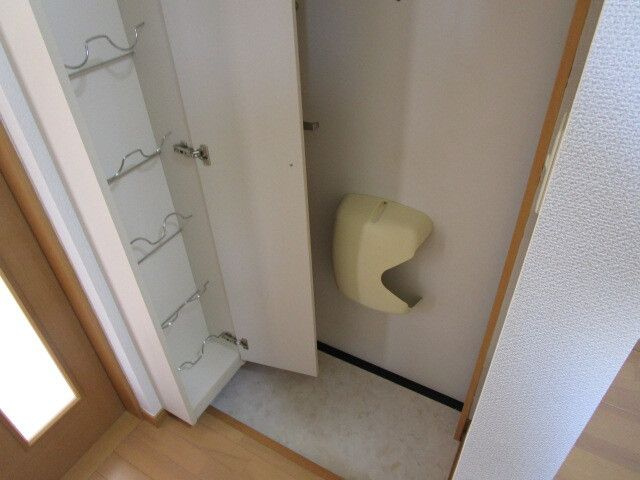 サンライズ椿の玄関