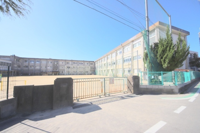 サニーハイム富雄の周辺|小学校「奈良市立富雄北小学校まで895m」