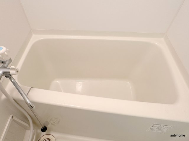 アスリート本町リバーウエスト　仲介手数料無料の浴室