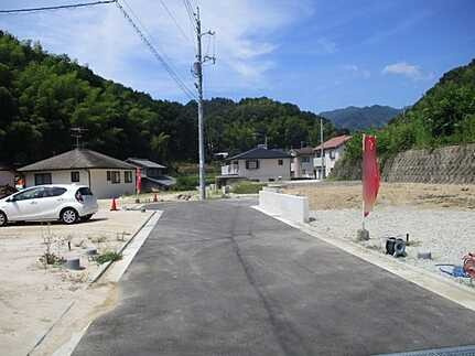 廿日市市地御前北３丁目　新築一戸建ての前面道路含む現地写真