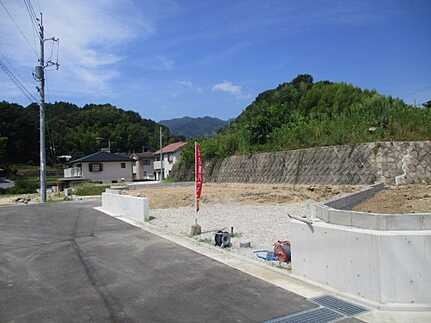 廿日市市地御前北３丁目　新築一戸建ての前面道路含む現地写真