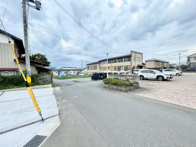 中野市三好町　ヒルズガーデン三好町の前面道路含む現地写真|建築条件なし！いつでも見学可能です♪お問合せは＜Tel 026-477-7419＞まで♪