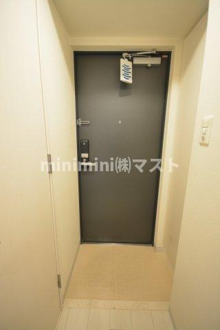 エスリード大阪城の玄関